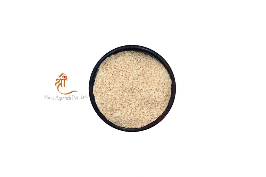 Dehydrated white minced onion, fine granulation, export-grade from Gujarat, India
